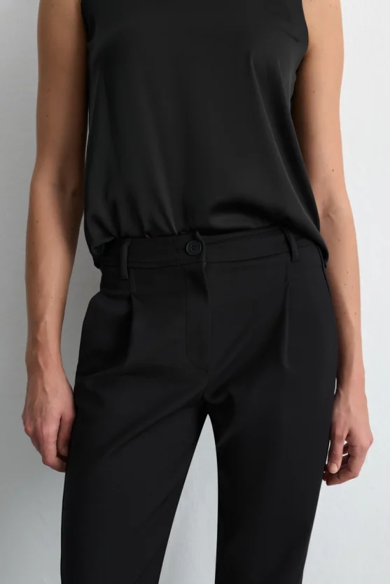 Anka Collection Pleated Tapered Pants Black - 2