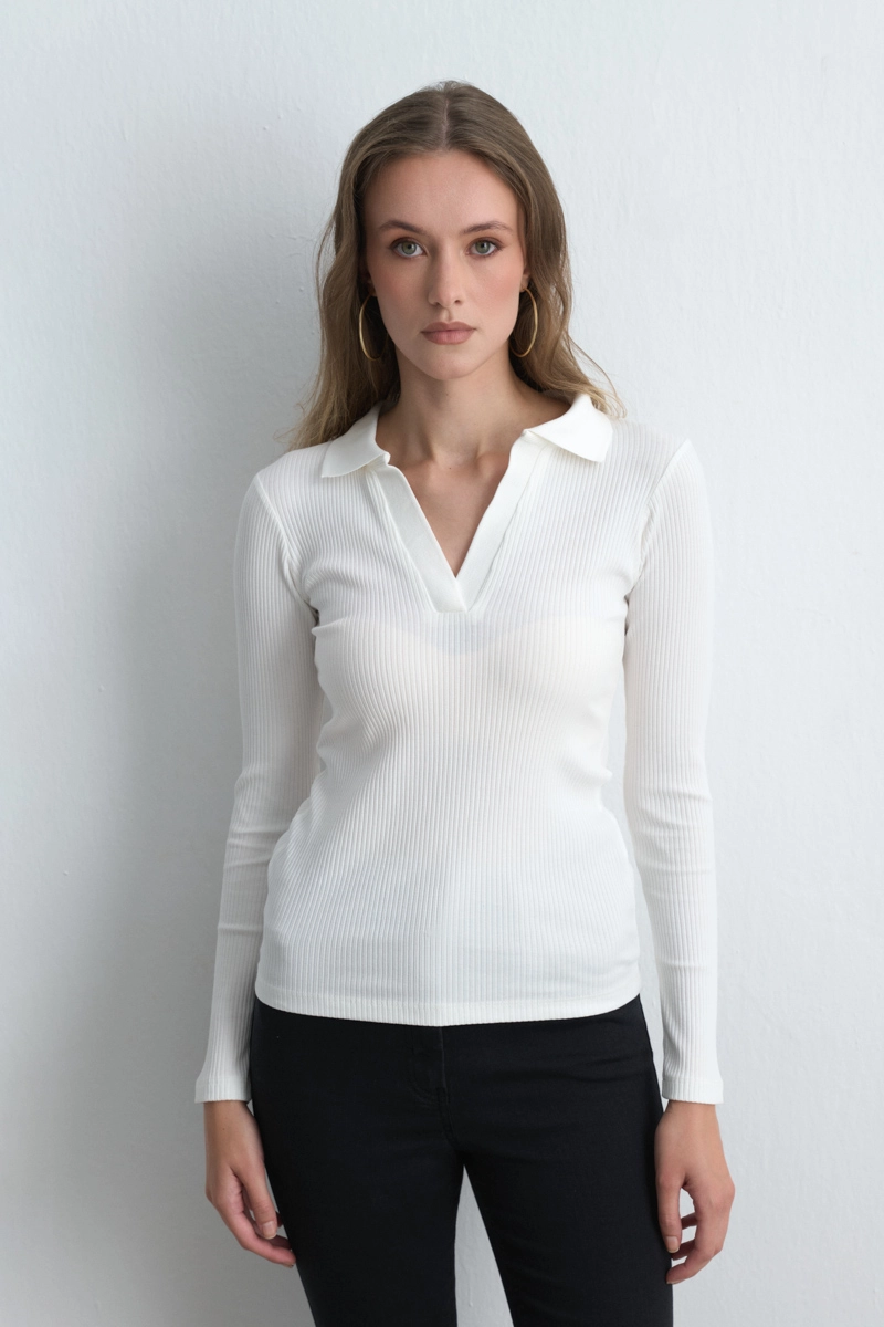 Polo Collar Cotton Knit Blouse Ecru