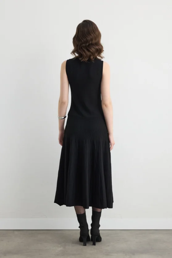 Round Neck Knit Pleated Dress Black - 4